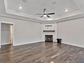 2538 Celia Ct Sw, Huntsville, Al 35803 in Huntsville, AL (Photo 5 of 12)