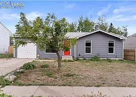 Updated 4bedroom Ranch House with 3 Full Baths in Colorado Springs, CO