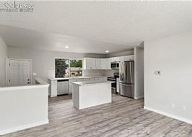 Updated 4bedroom Ranch House with 3 Full Baths in Colorado Springs, CO (Photo 3 of 5)