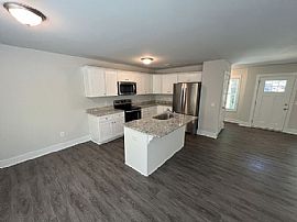 5210 Phoenix St, Cumming, Ga 30041 . Lovely House For Rent in Cumming, GA (Photo 5 of 9)