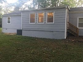 5160 4th St, Morrow, Ga 30260 . For Rent in Morrow, GA (Photo 2 of 9)