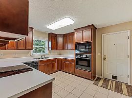 189 Merganser Blvd, Madison, Al 35758 in Madison, AL (Photo 4 of 12)