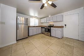 7025 E Mary Dr, Tucson, Az 85730 in Tucson, AZ (Photo 3 of 6)