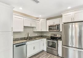 705 Oak Ridge Dr, Brandon, Fl 33510 in Brandon, FL (Photo 2 of 12)