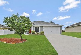 207 Dogfish Ln, Poinciana, Fl 34759 in Poinciana, FL