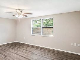 6905 Alta Vista St, Port Richey, Fl 34668 in Port Richey, FL (Photo 6 of 8)