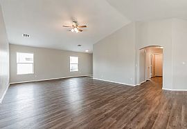 621 S 167th Dr, Goodyear, Az 85338 in Goodyear, AZ (Photo 5 of 12)