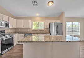 621 S 167th Dr, Goodyear, Az 85338 in Goodyear, AZ (Photo 8 of 12)