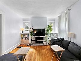 168 Alden Ave, New Haven, Ct 06515 in New Haven, CT (Photo 3 of 12)