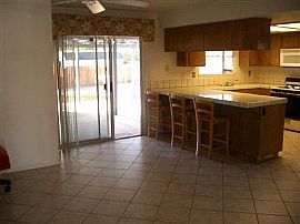 Room For Rent - in House in Lancaster, CA