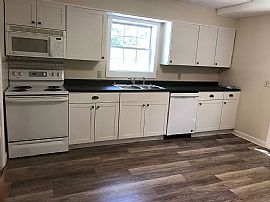 3925 Poole Rd, Finksburg, Md 21048 in Finksburg, MD (Photo 5 of 6)