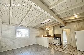 726 E Adams St, Tucson, Az 85719 in Tucson, AZ (Photo 3 of 11)
