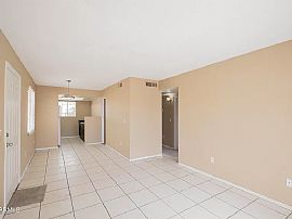 4050 S 44th Way, Phoenix, Az 85040 in Phoenix, AZ (Photo 4 of 9)