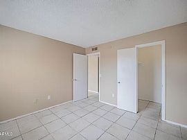 4050 S 44th Way, Phoenix, Az 85040 in Phoenix, AZ (Photo 6 of 9)