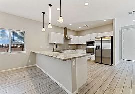 1812 W Minton St, Phoenix, Az 85041 in Phoenix, AZ (Photo 4 of 12)