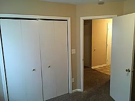 Adorable 3 Bedroom Home in Indianapolis, IN (Photo 2 of 12)