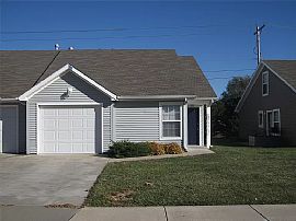 Charming 3 Bedroom Home in Manhattan, KS