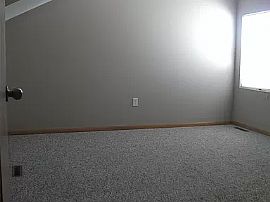 Charming 3 Bedroom Home in Manhattan, KS (Photo 10 of 12)