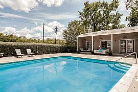 740 Woodbrook Trl, Alabaster in Alabaster, AL (Photo 3 of 6)