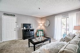 740 Woodbrook Trl, Alabaster in Alabaster, AL (Photo 4 of 6)