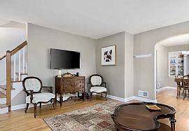 5123 N Bay Ridge Ave, Whitefish Bay, Wi 53217 in Whitefish Bay, WI (Photo 2 of 12)