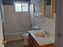 420 Dodge Ave, Williamstown, Wv 26187 in Williamstown, WV (Photo 6 of 12)