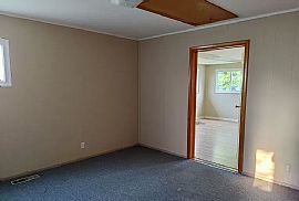 420 Dodge Ave, Williamstown, Wv 26187 in Williamstown, WV (Photo 8 of 12)