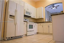 Charming 3bedroom in Homestead, FL (Photo 6 of 7)