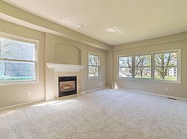 2506 135th St, Urbandale, Ia 50323yes  in Urbandale, IA (Photo 2 of 11)