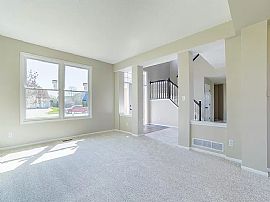 2506 135th St, Urbandale, Ia 50323yes  in Urbandale, IA (Photo 4 of 11)