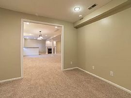 2506 135th St, Urbandale, Ia 50323yes  in Urbandale, IA (Photo 9 of 11)