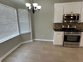 2122 Russet Meadows Ln, Birmingham, Al 35244 in Birmingham, AL (Photo 7 of 12)