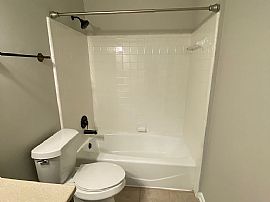 2122 Russet Meadows Ln, Birmingham, Al 35244 in Birmingham, AL (Photo 9 of 12)