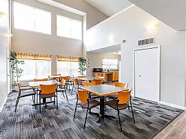 Apartment For Rent in Detroit, MI (Photo 9 of 11)