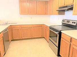 1111 W Summit Pl Unit 71, Chandler, Az 85224 in Chandler, AZ (Photo 2 of 8)