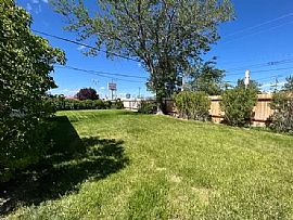 900 Melrose Dr, Reno, Nv 89502 in Reno, NV (Photo 5 of 12)