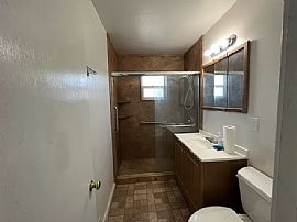 900 Melrose Dr, Reno, Nv 89502 in Reno, NV (Photo 8 of 12)