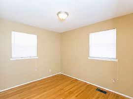 438 Murphys Ln, Bessemer, Al 35023 in Bessemer, AL (Photo 6 of 12)