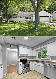 Single Family Home For Rent  in Highland Heights, OH