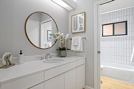 Spacious Unique 2bedroom 2bathroom Apartment For Rent in West Jordan, UT (Photo 3 of 8)