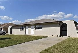 913 Se 13th St, Cape Coral, Fl 33990 in Cape Coral, FL