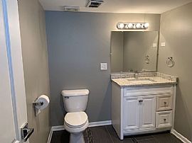 9300 S Francisco Ave, Evergreen Park, Il 60805 . Awesome House in Evergreen Park, IL (Photo 8 of 12)