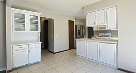 304 39th St, West Des Moines, Ia 50265 . Home Sweet Home  in West Des Moines, IA (Photo 6 of 9)