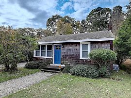 202 Middlebridge Rd, South Kingstown, Ri 02879 in South Kingstown, RI