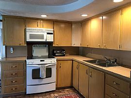 51 Riverside Dr, South Kingstown, Ri 02879 in South Kingstown, RI (Photo 3 of 11)