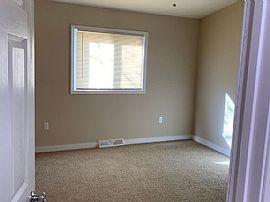 220 Miami St, Leavenworth, Ks 66048 . Home Sweet Home  in Leavenworth, KS (Photo 6 of 9)