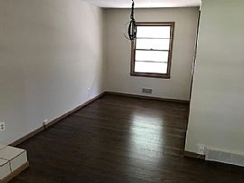 8715 W 72nd Ter, Merriam, Ks 66204 . Lovely House in Merriam, KS (Photo 5 of 9)