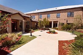 Waterview The Cove Assisted Living and Memory Care. House For R in Granbury, TX (Photo 11 of 12)