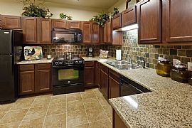 Waterview The Cove Assisted Living and Memory Care. House For R in Granbury, TX (Photo 3 of 12)