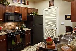 Waterview The Cove Assisted Living and Memory Care. House For R in Granbury, TX (Photo 8 of 12)